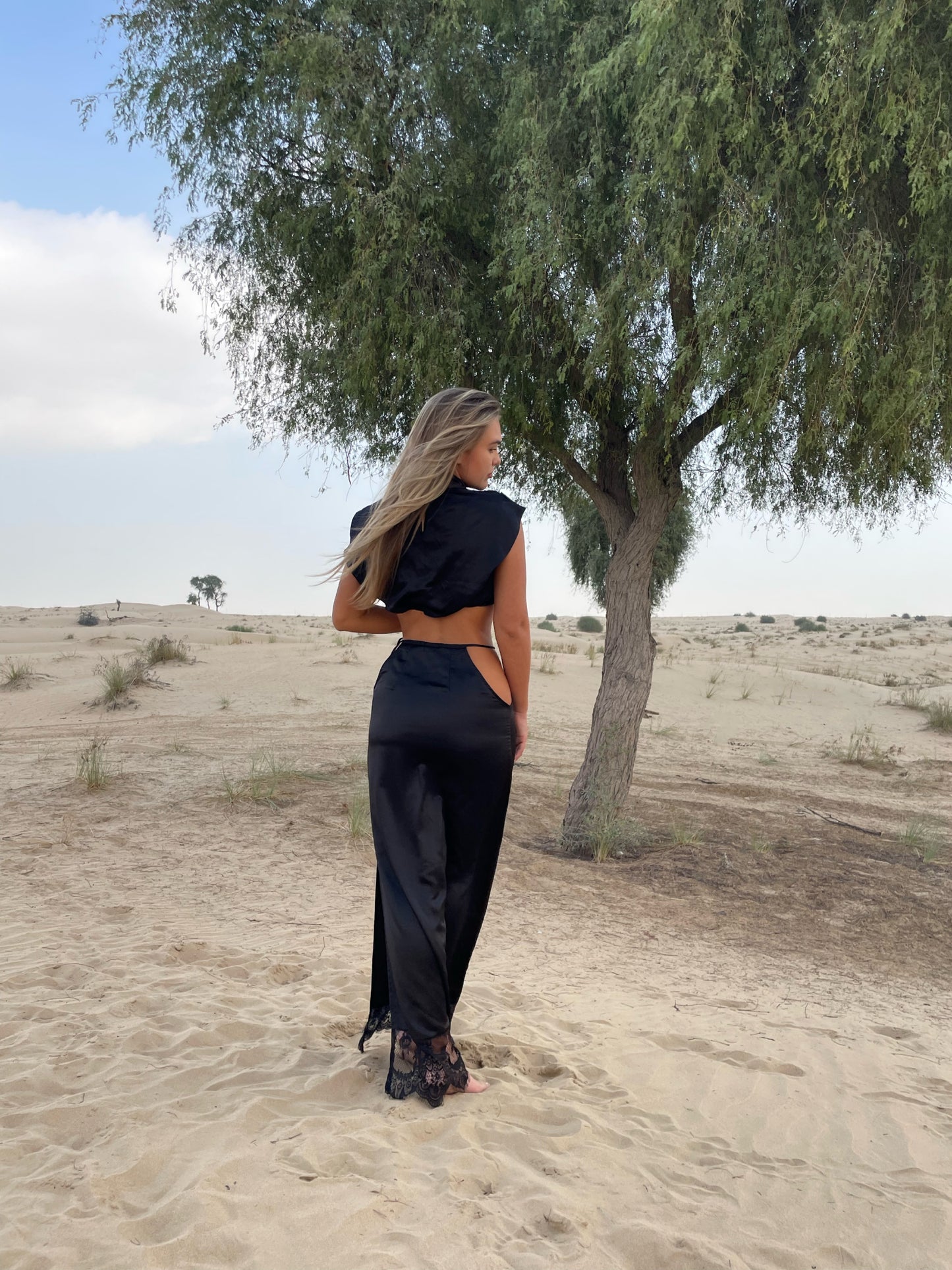 Faye Top in Black